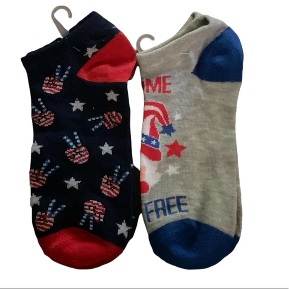 - Patriotic Peace and Gnome Ankle Socks - Picture 2 of 5